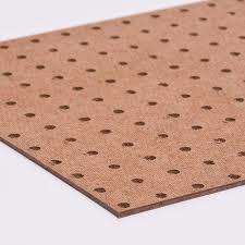 [T3-0115] CARTON PIEDRA PERFORADO NATURAL 4' X 8' SM